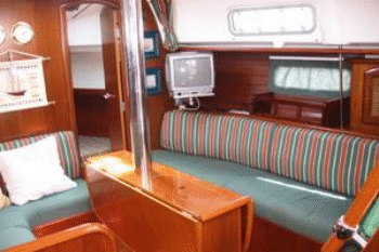 Beneteau Oceanis 36cc interior