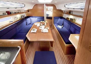 Bavaria 35 Interior