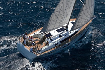 Bavaria C 46 sailing